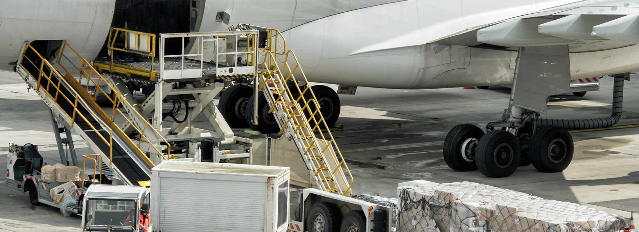 Service Banner - Gulf Air